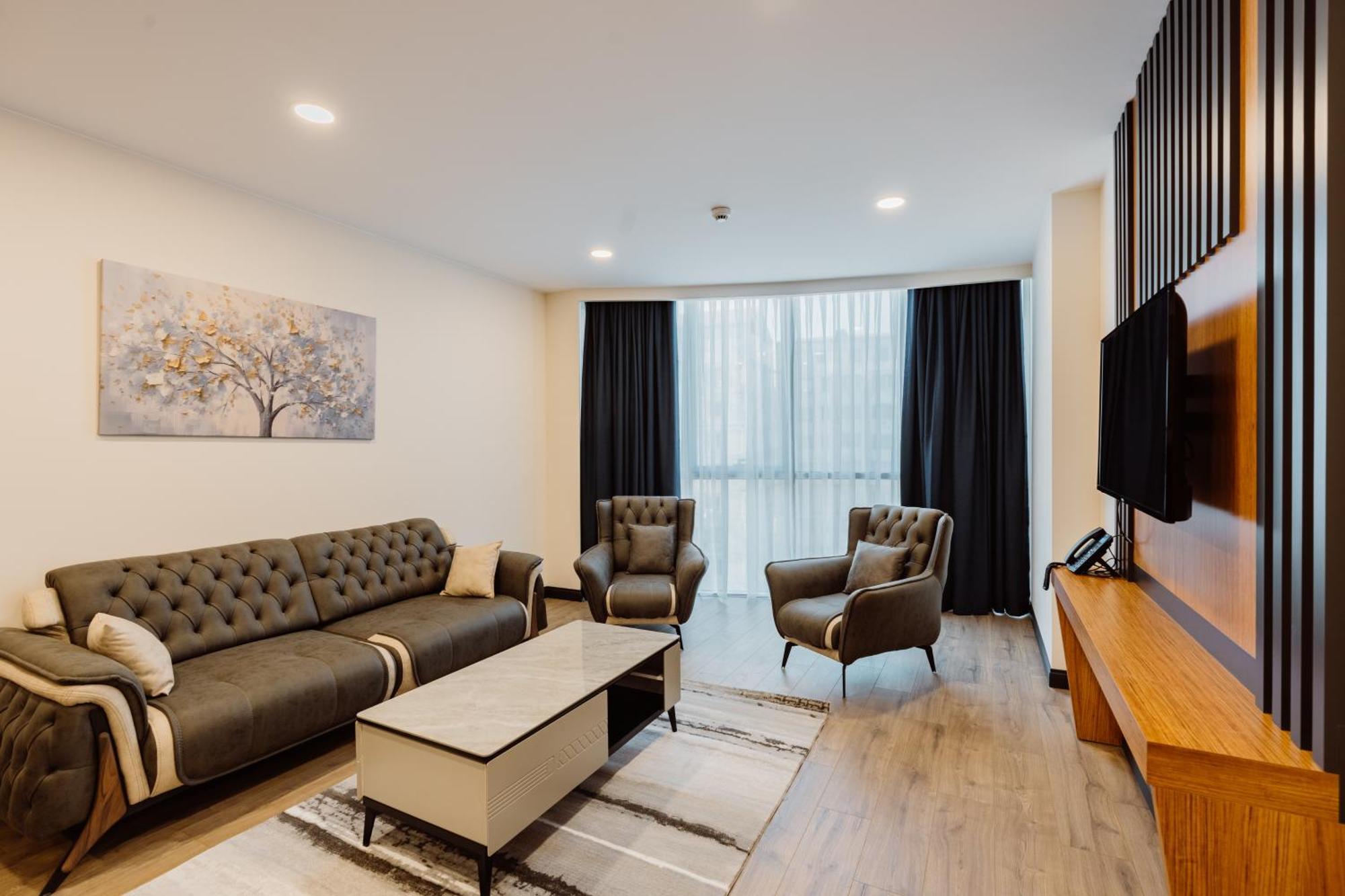 Best Western Plus Batumi Esterno foto