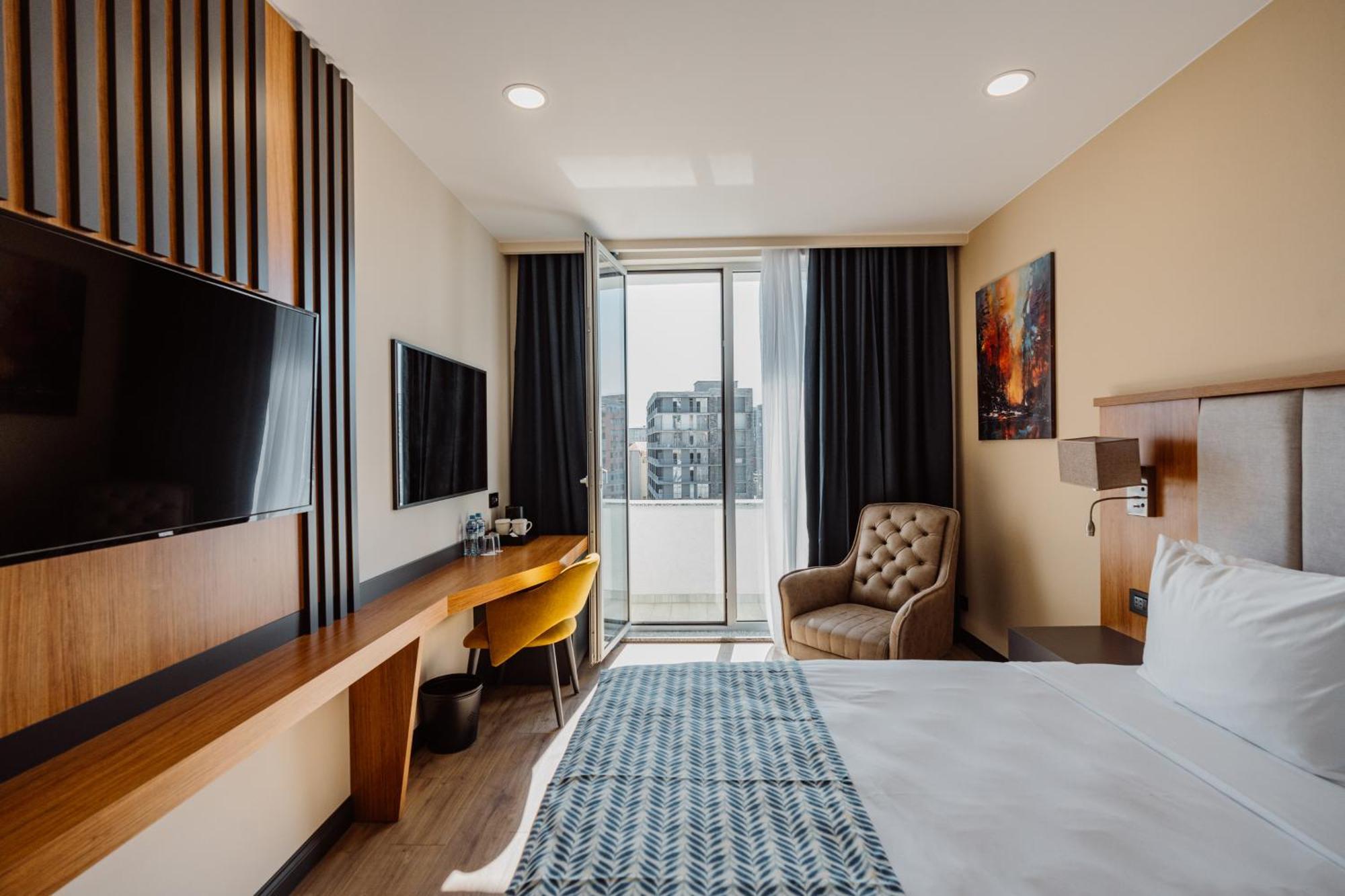 Best Western Plus Batumi Esterno foto